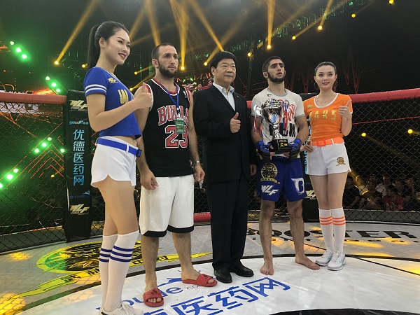 飛龍醫(yī)療外星艙走進武林風 飛龍醫(yī)療外星艙走進武林風