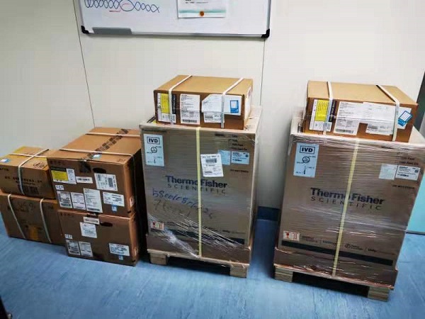 同舟共濟(jì)，眾志成城抗疫情